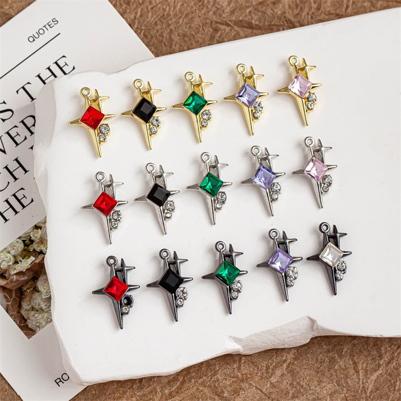 Toptan 50 adet/grup karikatür  - Men Accessories Locket incelemesi ve fiyatı